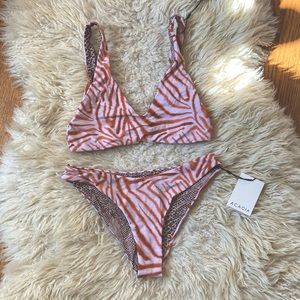 NWT sabi set